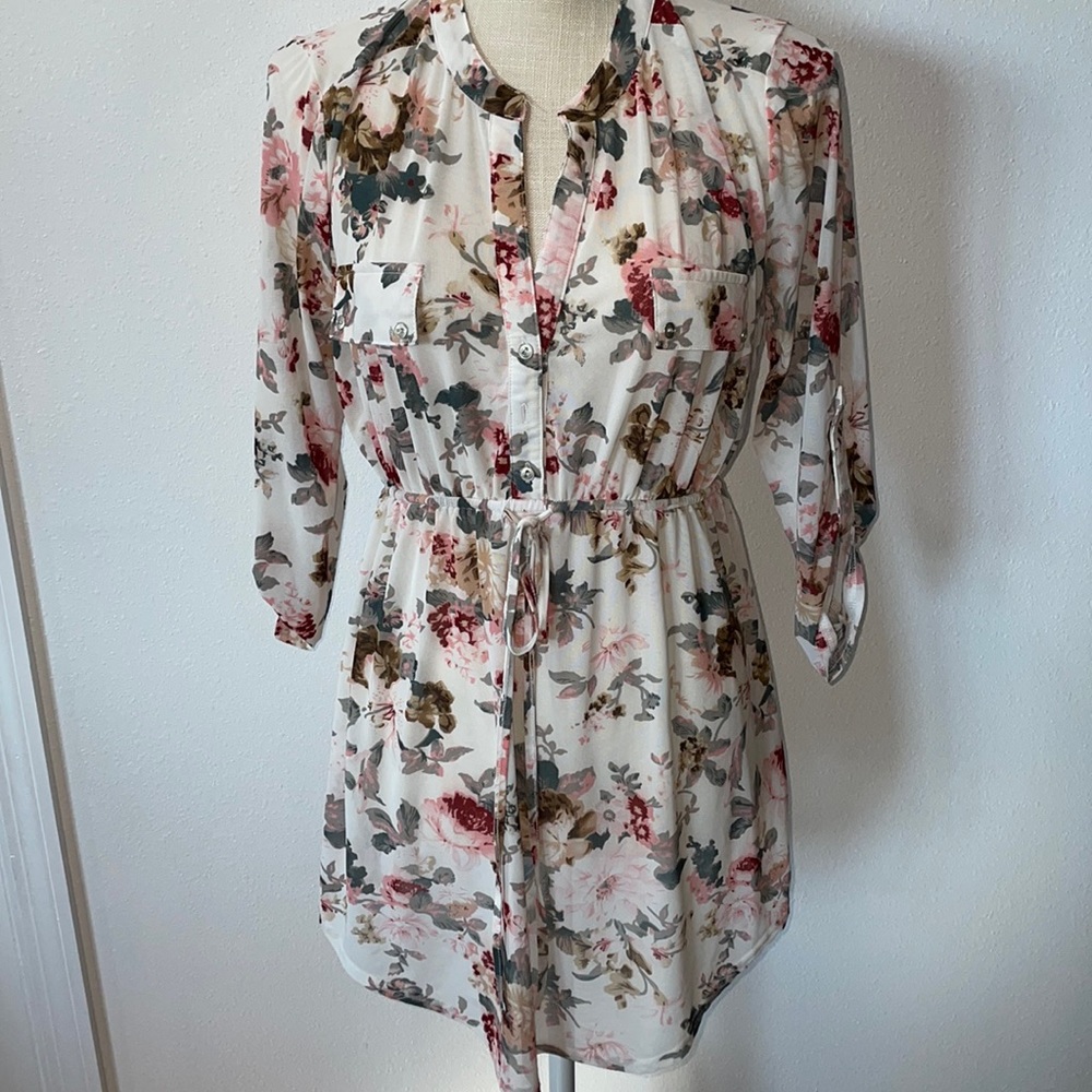 Sirenlily maternity size medium blouse